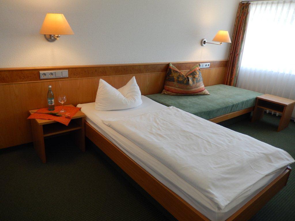 Landhotel Guenzburg Kupferzell Room photo